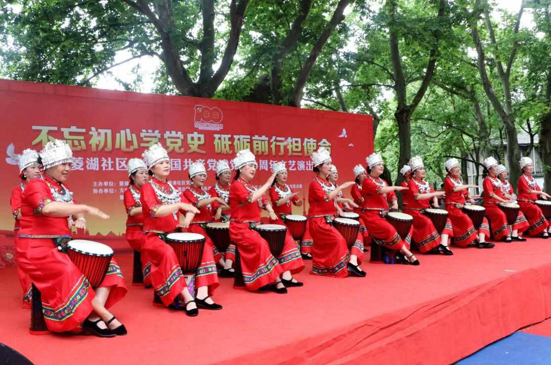 真爱“杀猪盘”，男子诈骗女子失败，不料女子好友却送上门